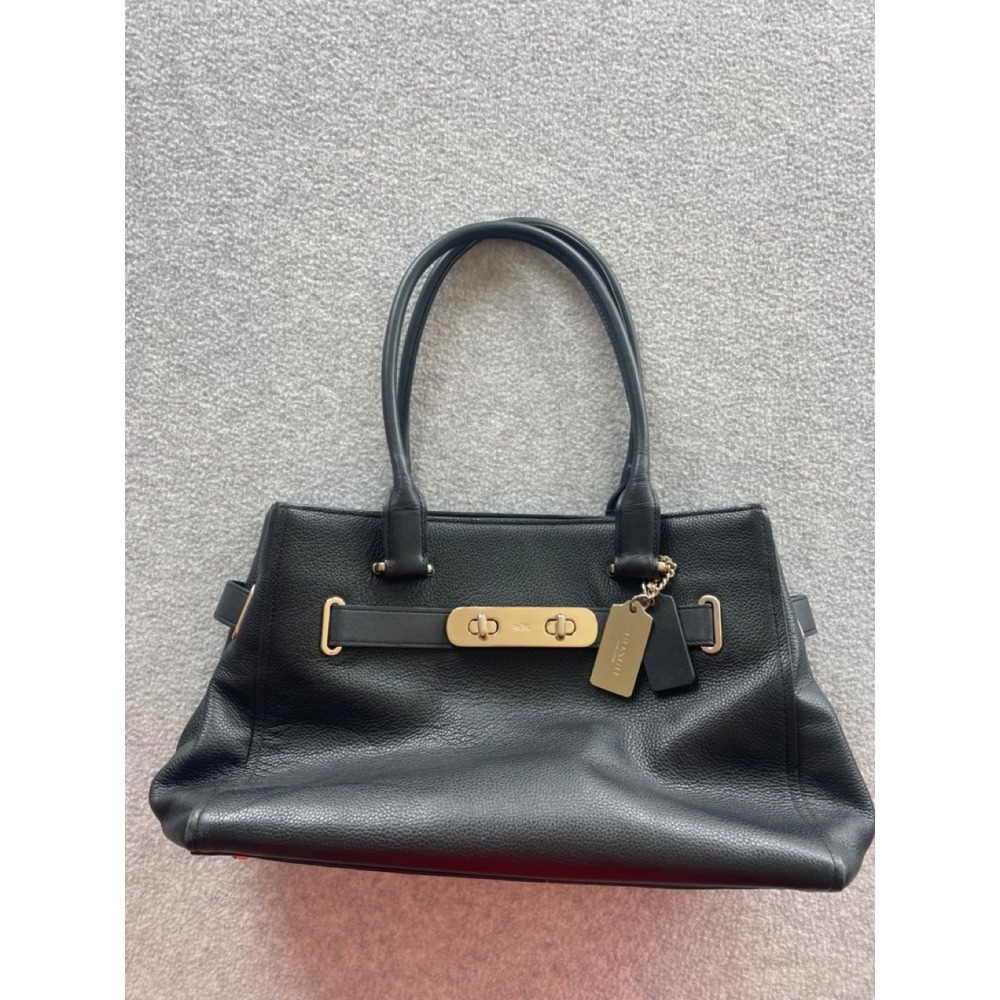 Coach Swagger Carryall Black Pebbled Leather Tote Bag Gold Hardware 34408